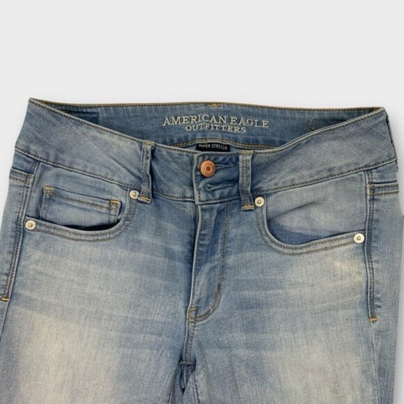 American Eagle Low Rise Artist Crop Jeans - Picture 4 of 11